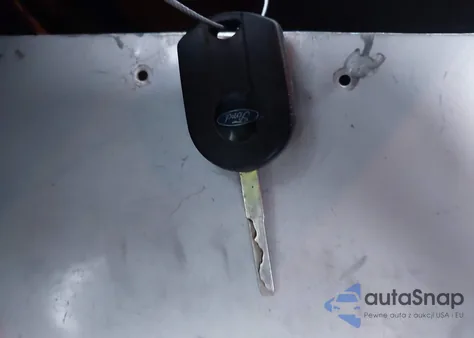 2013 Ford Focus Se z USA, uszkodzony, nr VIN 1FADP3K27DL360650